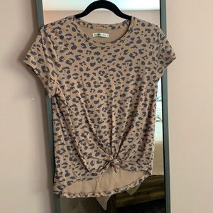 Cheetah toe front tshirt